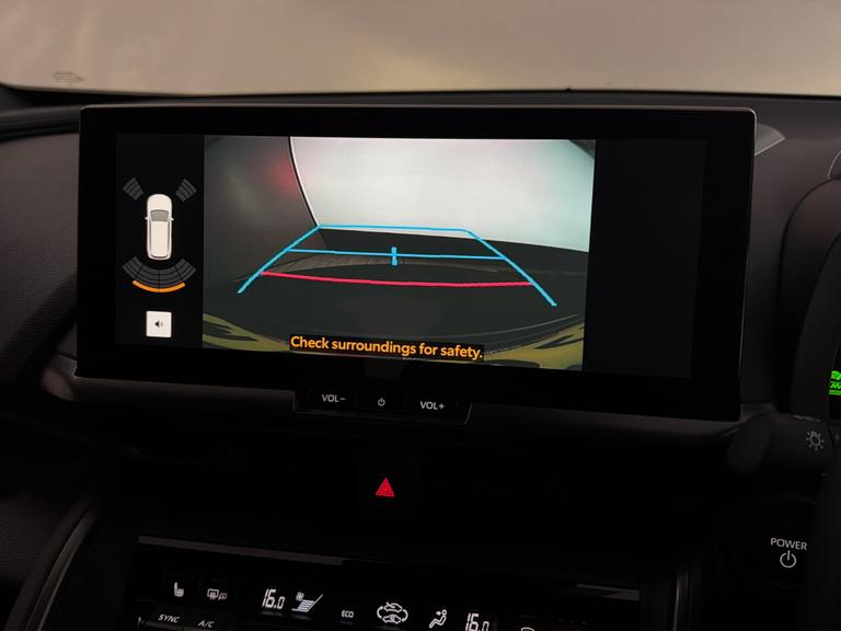 TOYOTA C-HR Photo bsapi-3cd9c853367be10f8dc5ac2ebd4d89fbd1801d45.jpg