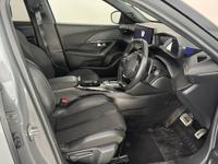 PEUGEOT 2008 Photo 9