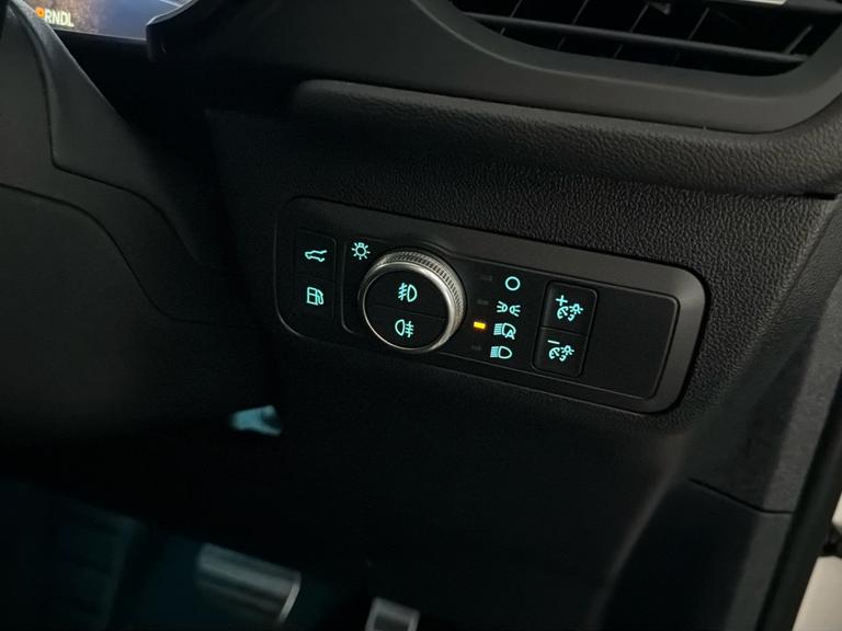 FORD Kuga Photo bsapi-3cefc5d20a84a1b7824c2ad1eeb51e2b73ed1613.jpg