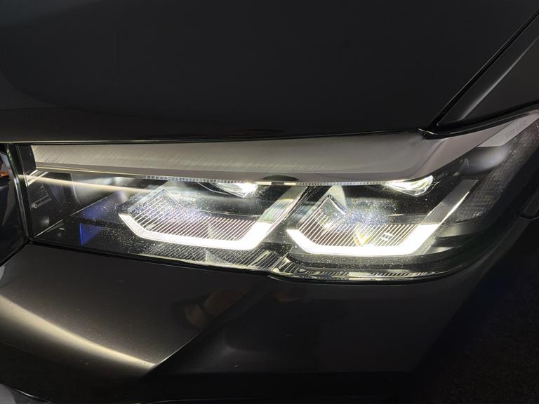 BMW 5 Series Photo bsapi-3d73951fa28dbbfa2d06bc5945dd26e3f3b98413.jpg