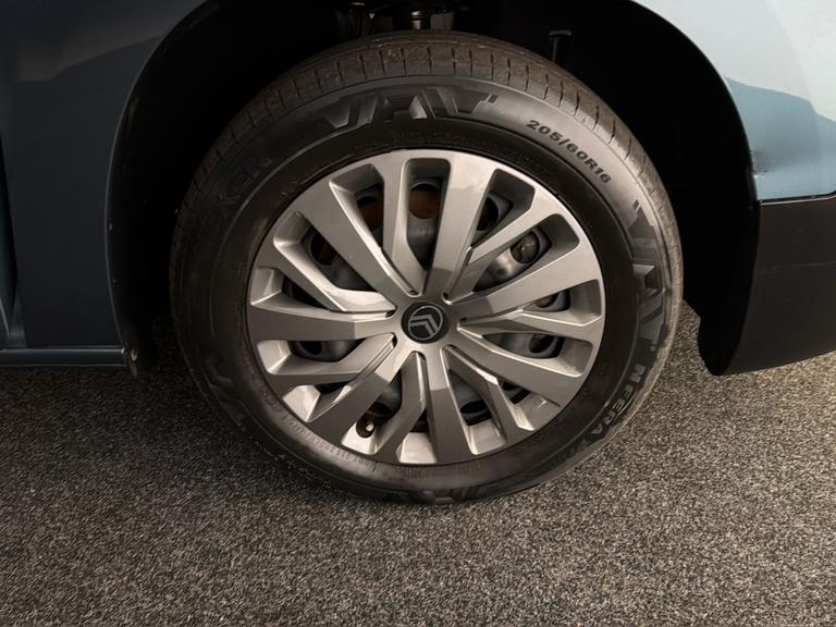 CITROEN BERLINGO Photo bsapi-3efc67febd4c0f4863f03f563e69028d9c0c5d22.jpg