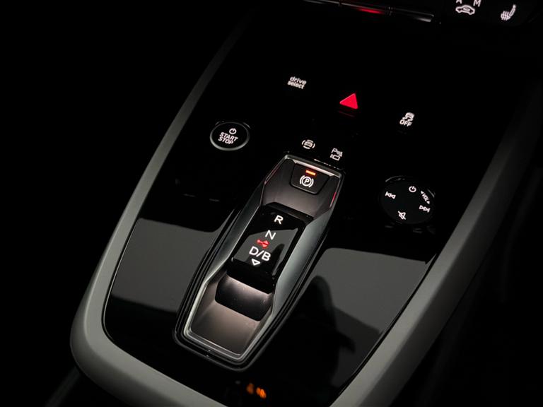 Audi Q4 E-Tron Photo bsapi-408ff06f5fe3891f48a80ff2f775ff565cdee0c0.jpg