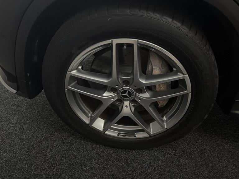 MERCEDES-BENZ Glc Class Photo bsapi-40b78a95b994b53ef802bafea87a489bb83deb93.jpg