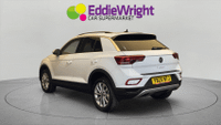 Volkswagen T-ROC Photo 1