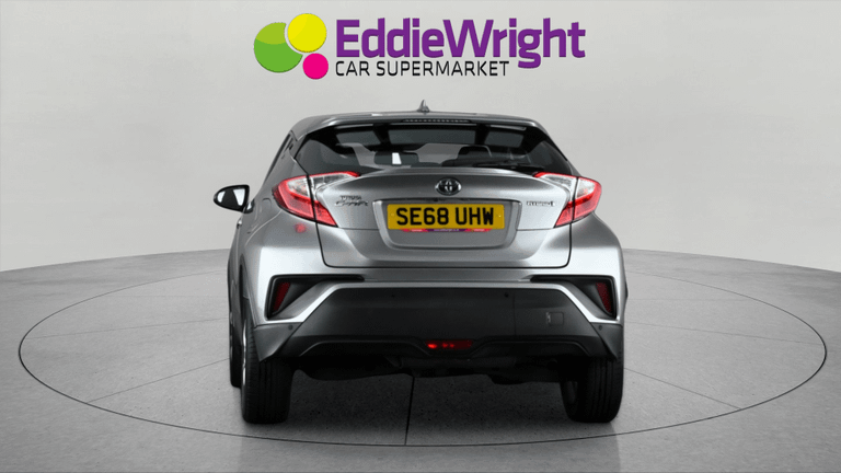 TOYOTA C-HR Photo bsapi-415cd8bb5687f7c4788ce082b2b09ba564da0d51.jpg