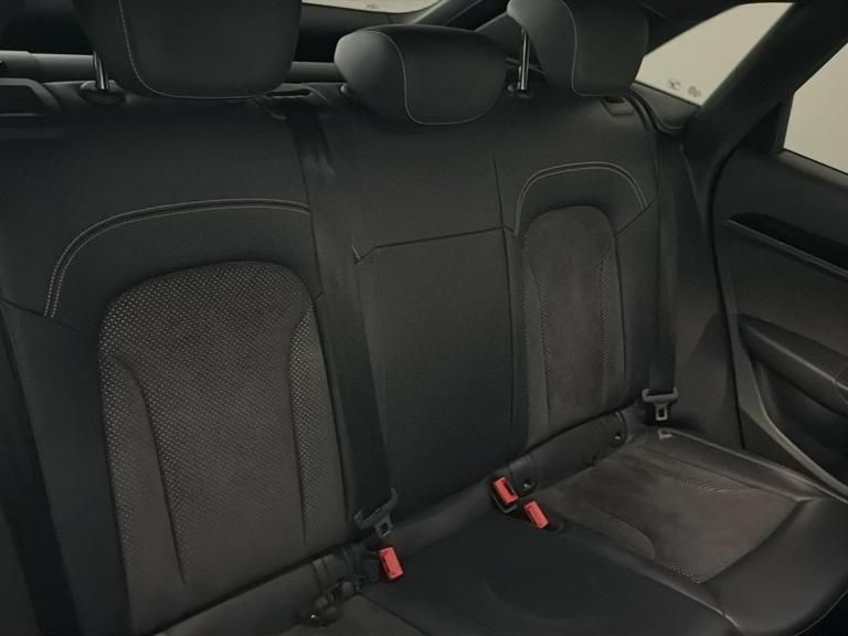 Audi Q3 Photo bsapi-421f3483bdac3a85990631684f656677b597340a.jpg