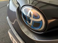 Toyota C-HR Photo 15