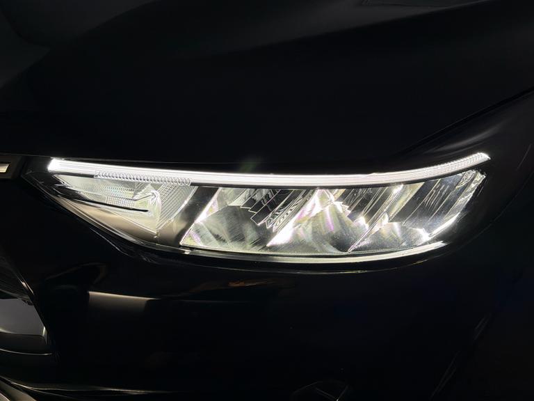 FORD Kuga Photo bsapi-42530290de8f973ef418dd3992148403e58041da.jpg