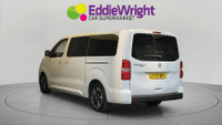 Vauxhall VIVARO LIFE Photo 1