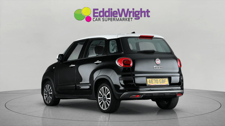 Fiat 500L Photo bsapi-42750793c51018ac6be122de39d55a7a7ec35222.jpg