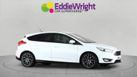 FORD Focus Photo 8