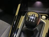 Volkswagen GOLF Photo 6