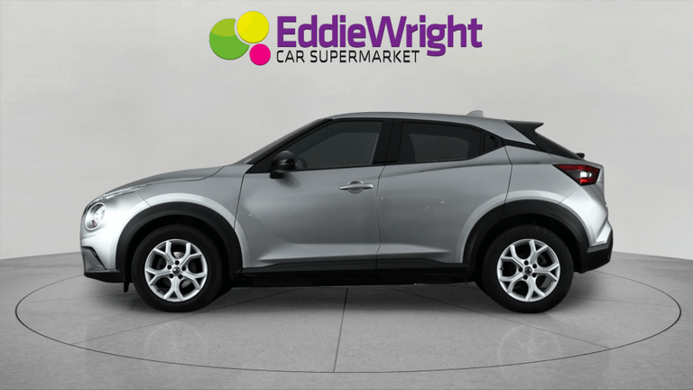 NISSAN JUKE Photo bsapi-4367cd8b24c525cf2ef4a32a83f05596394db1db.jpg