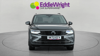VOLKSWAGEN Tiguan Photo 1