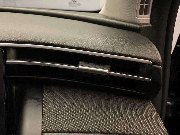 HYUNDAI TUCSON Photo bsapi-44949c75609701ea4d0b85605288f6479077af6b.jpg