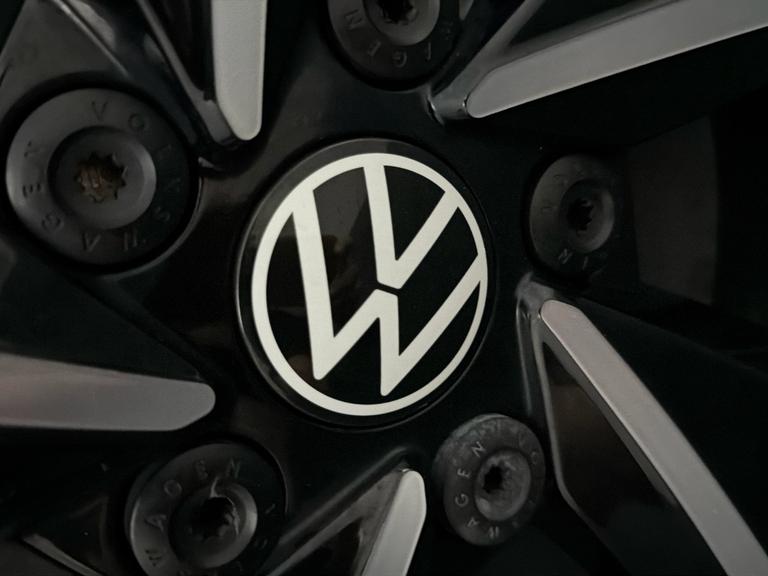 Volkswagen Id.3 Photo bsapi-44c3f324b67af600b256df409862758b7917ba32.jpg