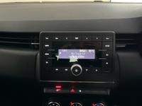 RENAULT Clio Photo 32