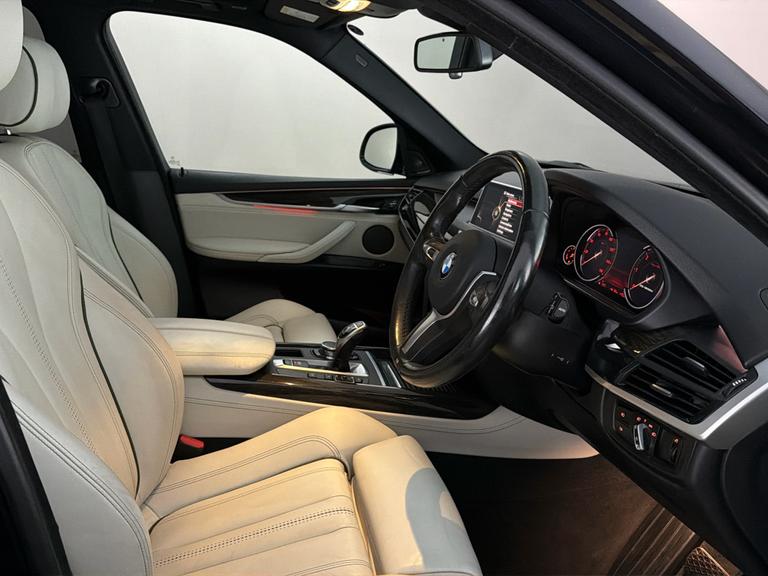 BMW X5 Photo bsapi-45be68d5aa43234c3d5fe9e88175c6118c5376a0.jpg