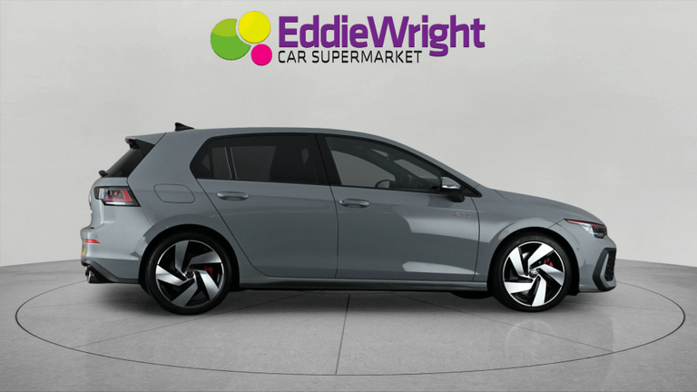 Volkswagen GOLF Photo bsapi-45da7985d4776780d3c7e82084d0ec77f75a6480.jpg