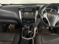 NISSAN Navara Photo 4