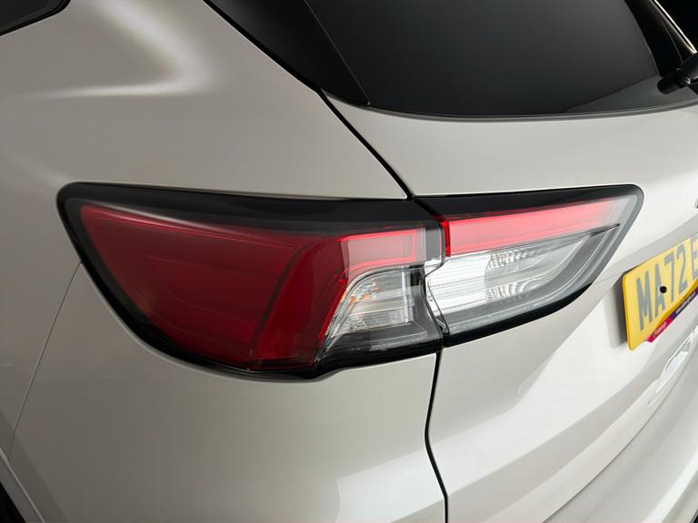 FORD Kuga Photo bsapi-474b49ff361dccbdd7d811b34f66b8c61ccc7ffe.jpg