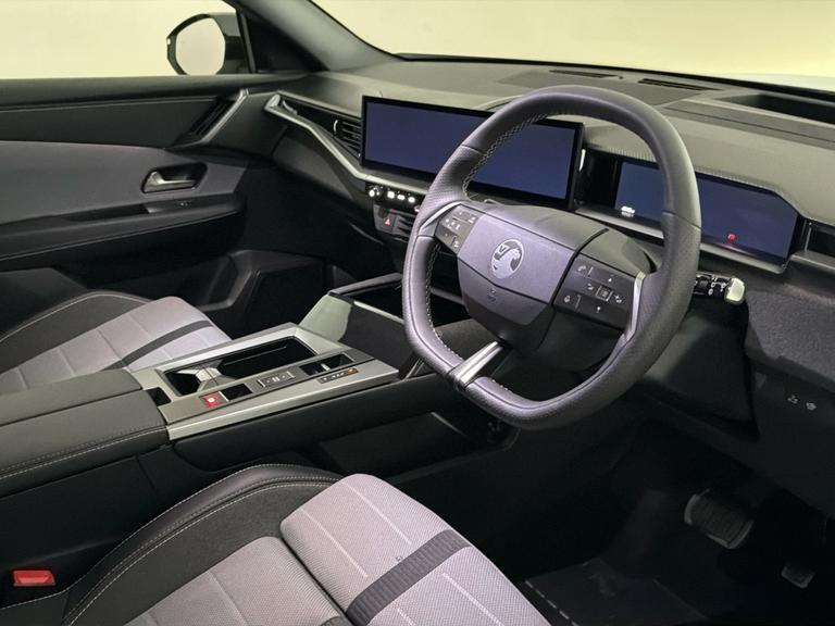 VAUXHALL GRANDLAND Photo bsapi-4780e607e5eda0e1ebbcb80b9158379b6388248e.jpg