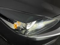 MAZDA Mazda2 Photo 36