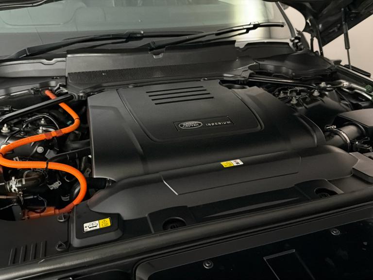 LAND ROVER Range Rover Sport Photo bsapi-47f68e8db3bb4ad8a9876f94f6acd7d392f4d89d.jpg