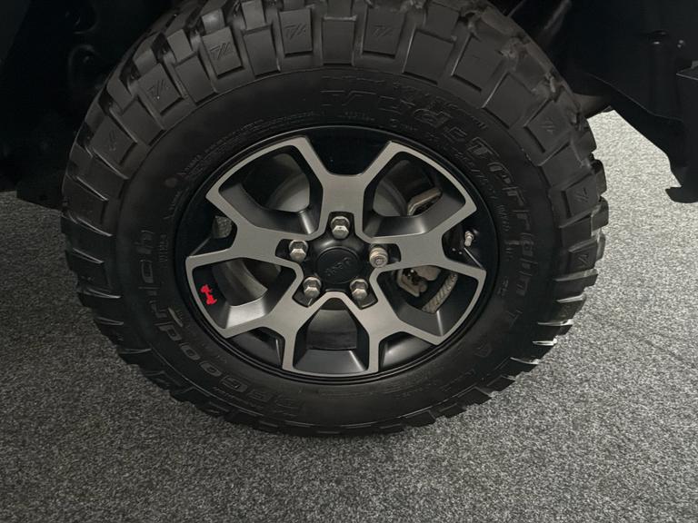 JEEP Wrangler Photo bsapi-499b6f6248257c2ee7f4e73d4dfa91f25ce7a8d0.jpg