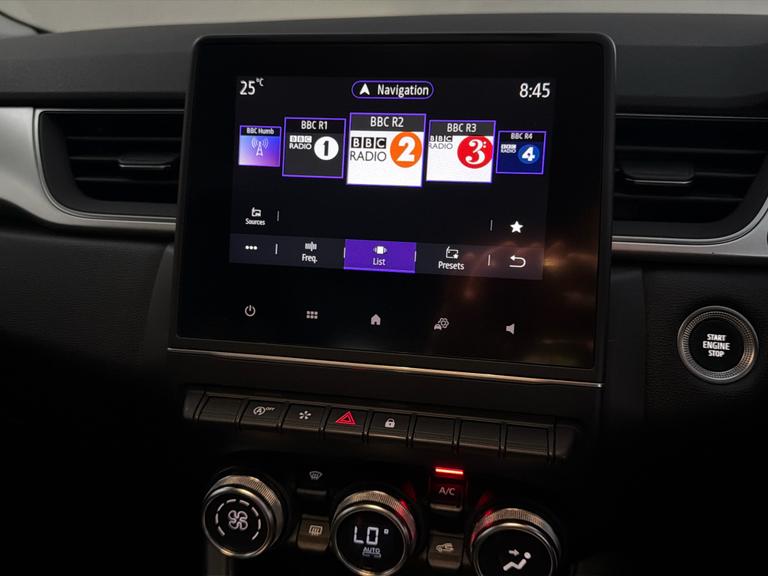 Renault Captur Photo bsapi-49ecc79e28212018f5714d7962d3879618e67927.jpg