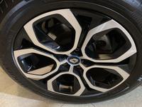 RENAULT Captur Photo 8
