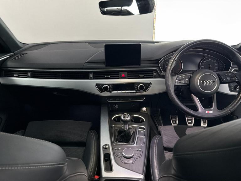AUDI A4 Photo bsapi-4a2ab276b924ad01c9afeb0c50082db0664c7c5e.jpg