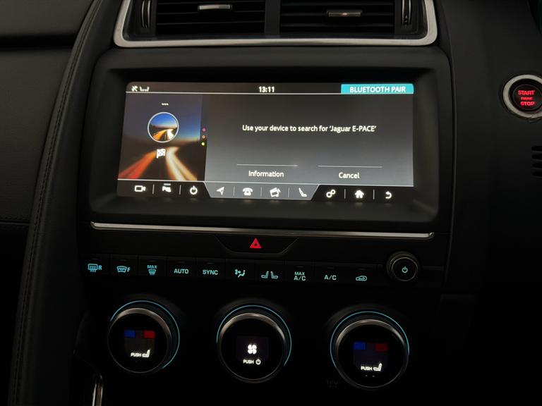 JAGUAR E-PACE Photo bsapi-4ac523dcb7b2c419b0417eff0a413d73bc87a9f6.jpg