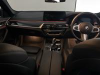 BMW 5 Series Photo 10