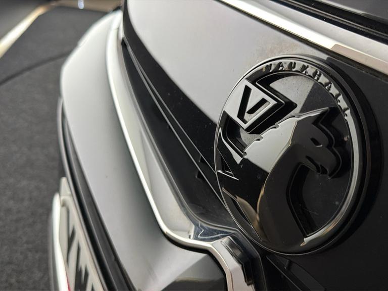 VAUXHALL Grandland Photo bsapi-4b0614c8180a33bf1fda1dd4a3f7a74ed372ee32.jpg