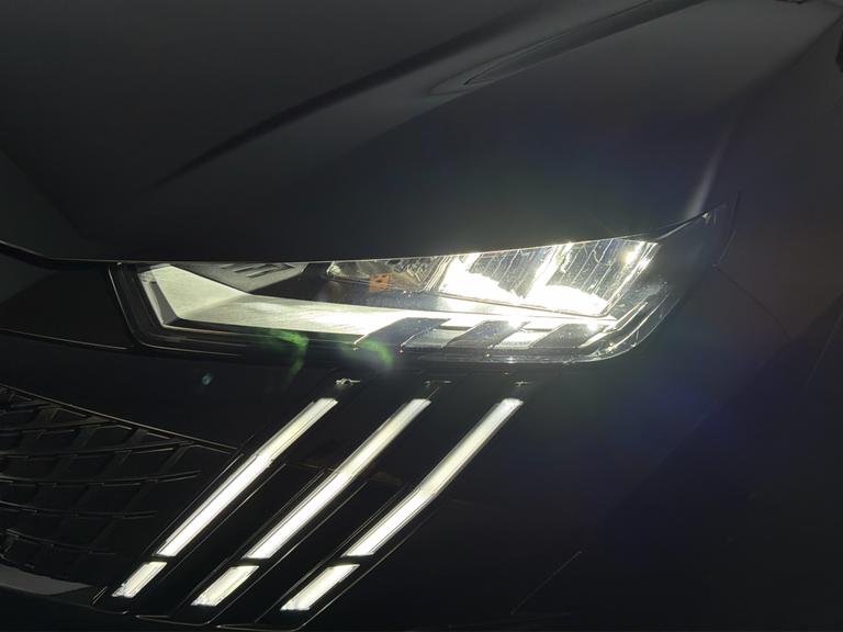 Peugeot 3008 Photo bsapi-4b3d0fc486f91e1df5e191584d59eded8b364654.jpg