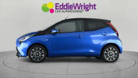 TOYOTA Aygo Photo 3