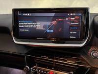 PEUGEOT 208 Photo 32