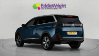 PEUGEOT 5008 Photo 2