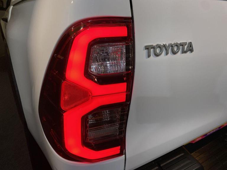 Toyota HILUX Photo bsapi-4e81439a79955e19de5bbb9ee5bec463c4c6ed57.jpg