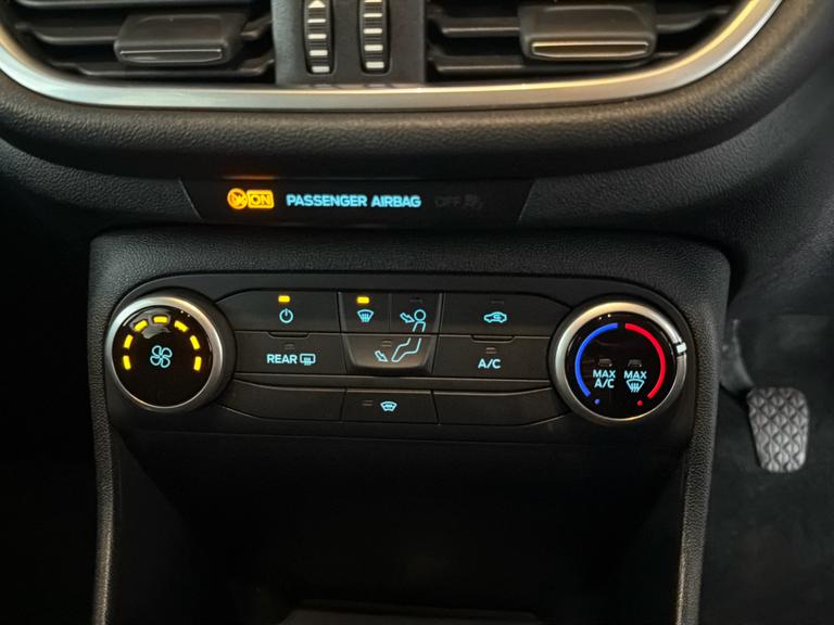 Ford FIESTA Photo bsapi-4efc718fd85031f17dde2d632dbb305a7e187b69.jpg