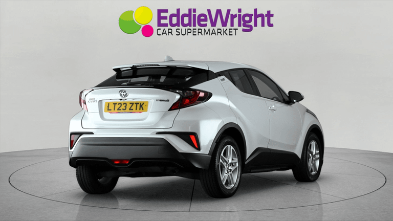 Toyota C-HR Photo bsapi-51cef924119370ce7d0b8ee26247f6d276acbc6c.jpg