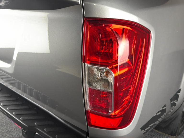 NISSAN Navara Photo bsapi-51eaf9320f0197caed27fe97edc8b61841c549e8.jpg