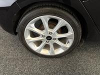 FORD Fiesta Photo 22