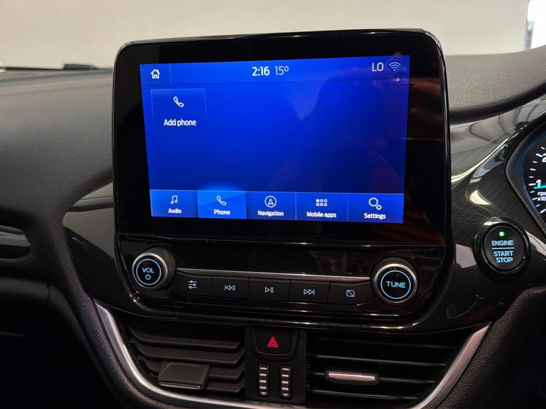 FORD Fiesta Photo bsapi-526555bcfb57345fbb01792874047618eac95aa9.jpg