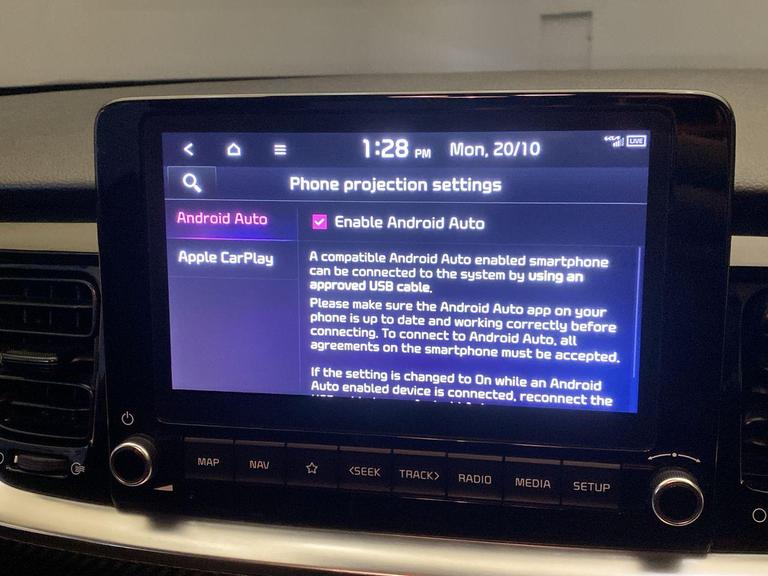 Kia STONIC Photo bsapi-52ea14b03eee739f86d5cefe7bc0c3b8d0ba7a01.jpg