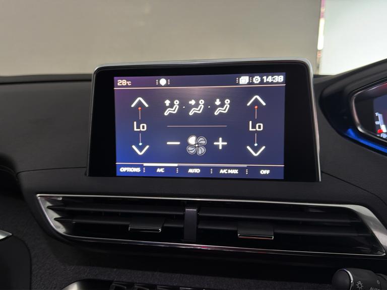 PEUGEOT 3008 Photo bsapi-535e9b8b46036ff10193c59bf2ab52c7f7d371ab.jpg