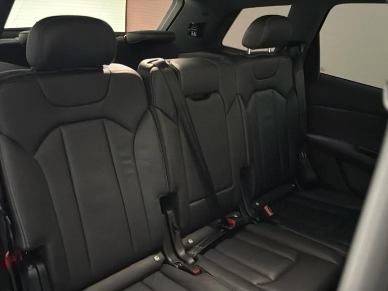 Audi Q7 Photo bsapi-538626b8dc713e3de7d7e78d8753de188196bc05.jpg
