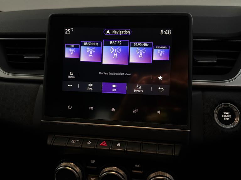 Renault Captur Photo bsapi-53907bea579c4e6340c751a6a81ccb6f7e6db9c9.jpg
