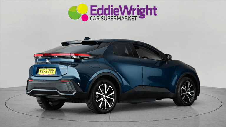 TOYOTA C-HR Photo bsapi-5481e0430920ffe3f21bd8016f44a50ea5b46ca6.jpg